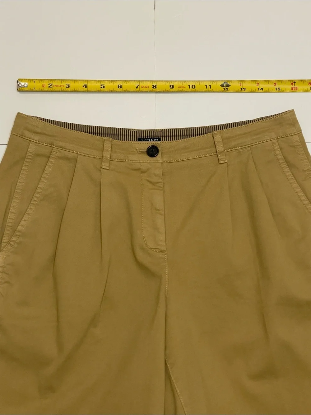 J. Crew Women's High-Rise Pleated Khaki Shorts Size 6